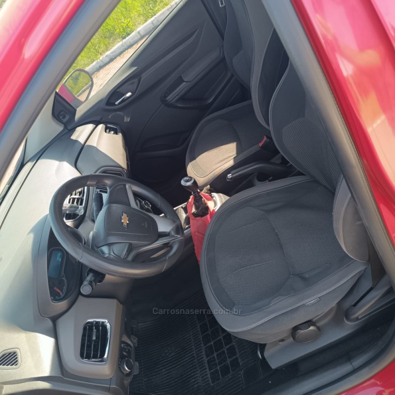 PRISMA 1.0 MPFI LT 8V FLEX 4P MANUAL - 2015 - IVOTI