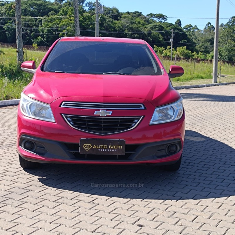 PRISMA 1.0 MPFI LT 8V FLEX 4P MANUAL - 2015 - IVOTI