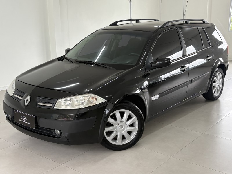 megane 2.0 dynamique grand tour 16v gasolina 4p automatico 2011 bento goncalves
