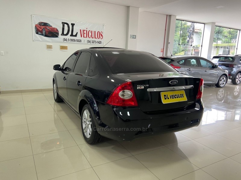 FOCUS 2.0 GHIA SEDAN 16V GASOLINA 4P AUTOMÁTICO - 2009 - NOVA BASSANO