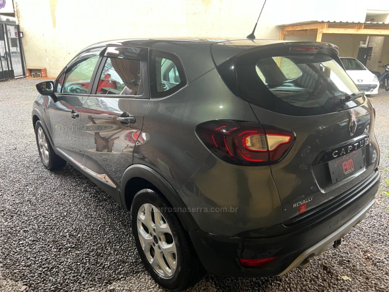 CAPTUR 1.6 16V FLEX ZEN AUTOMÁTICO - 2018 - CAXIAS DO SUL
