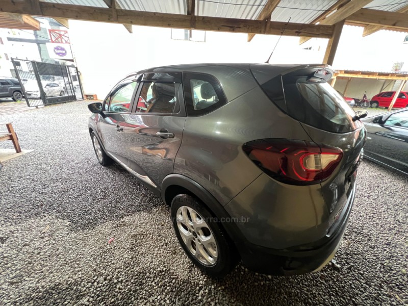 CAPTUR 1.6 16V FLEX ZEN AUTOMÁTICO - 2018 - CAXIAS DO SUL