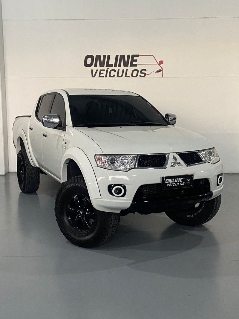 L200 TRITON 3.2 HPE 4X4 CD 16V TURBO INTERCOOLER DIESEL 4P AUTOMÁTICO - 2013 - FARROUPILHA