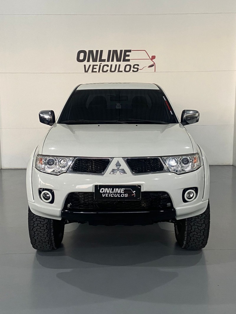 L200 TRITON 3.2 HPE 4X4 CD 16V TURBO INTERCOOLER DIESEL 4P AUTOMÁTICO - 2013 - FARROUPILHA
