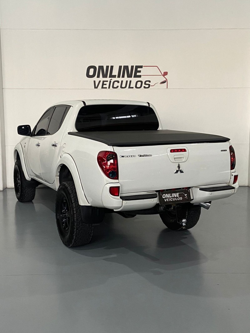 L200 TRITON 3.2 HPE 4X4 CD 16V TURBO INTERCOOLER DIESEL 4P AUTOMÁTICO - 2013 - FARROUPILHA