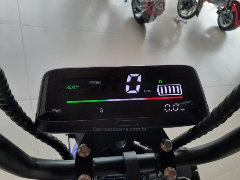 SCOOTER ELÉTRICA JUNA 1000W - 2026 - CANELA