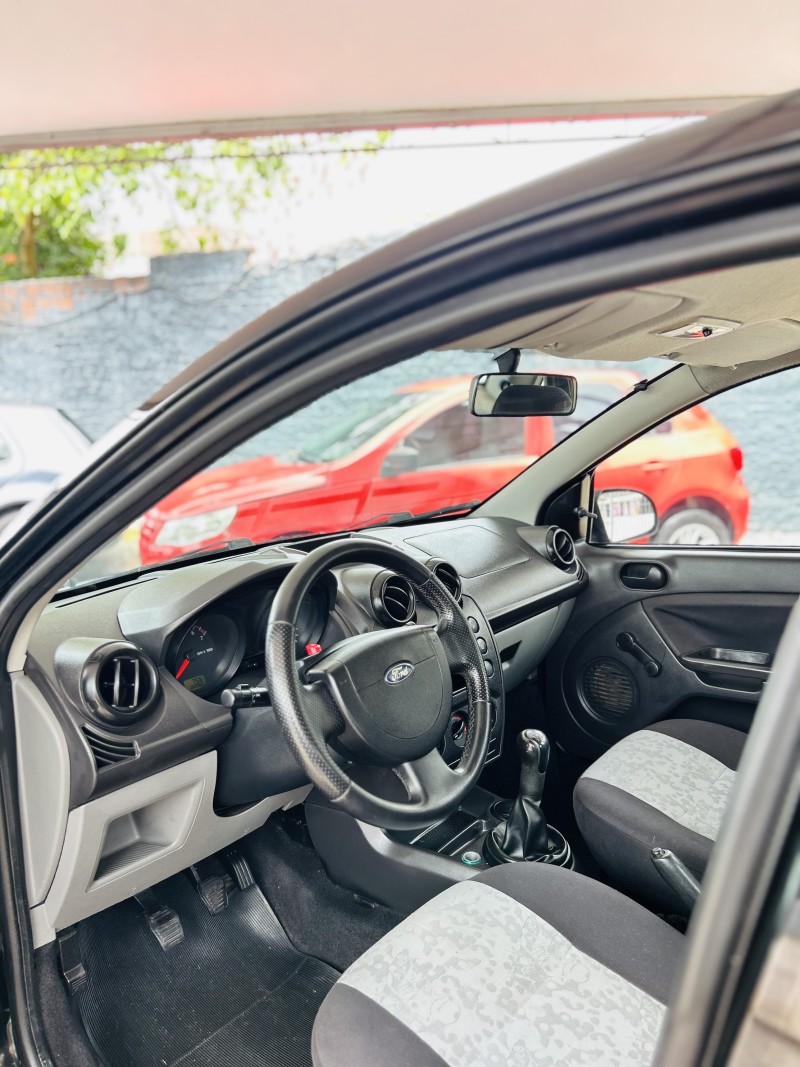 FIESTA 1.0 MPI SEDAN 8V FLEX 4P MANUAL - 2008 - CAXIAS DO SUL