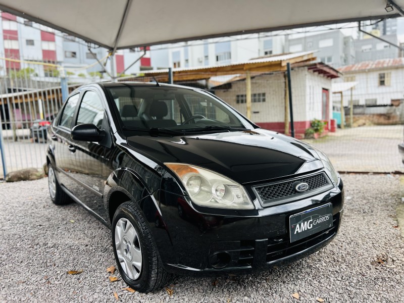 FIESTA 1.0 MPI SEDAN 8V FLEX 4P MANUAL - 2008 - CAXIAS DO SUL