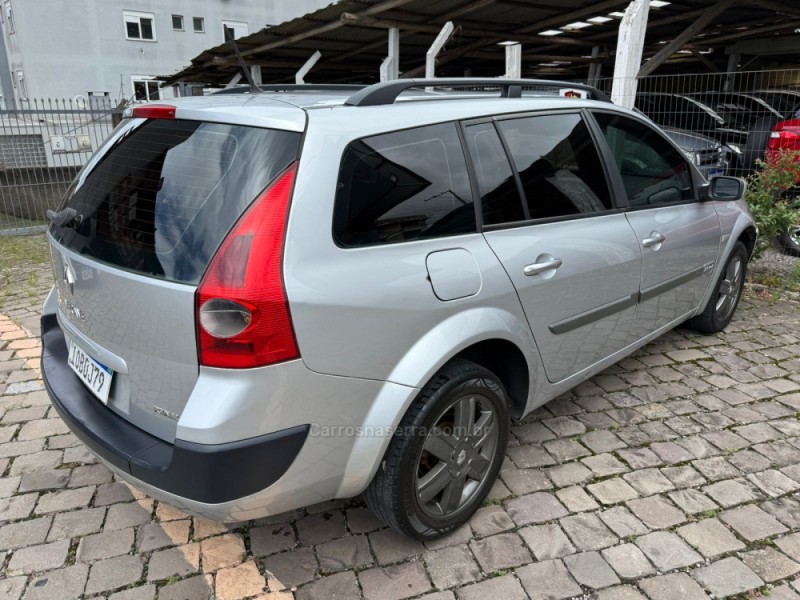 MÉGANE 2.0 DYNAMIQUE GRAND TOUR 16V GASOLINA 4P AUTOMÁTICO - 2008 - FARROUPILHA