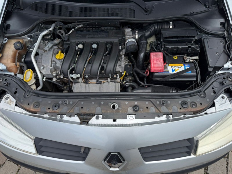 MÉGANE 2.0 DYNAMIQUE GRAND TOUR 16V GASOLINA 4P AUTOMÁTICO - 2008 - FARROUPILHA