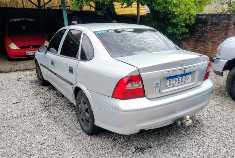 VECTRA 2.0 MPFI GL 8V GASOLINA 4P MANUAL - 2001 - CAXIAS DO SUL