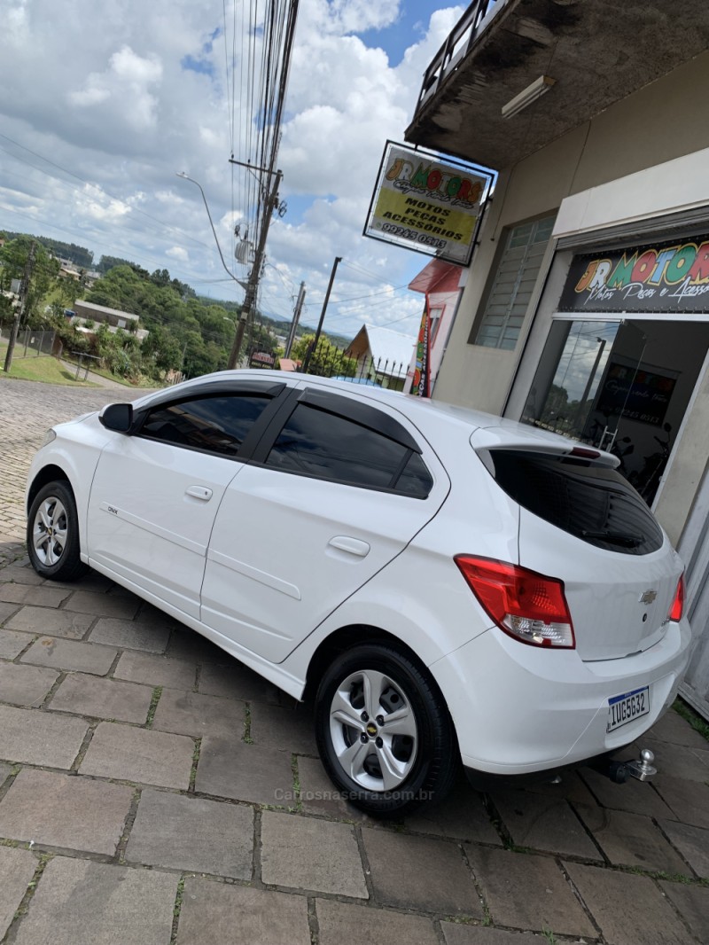 ONIX 1.0 LT 12V FLEX 4P MANUAL - 2013 - CAXIAS DO SUL
