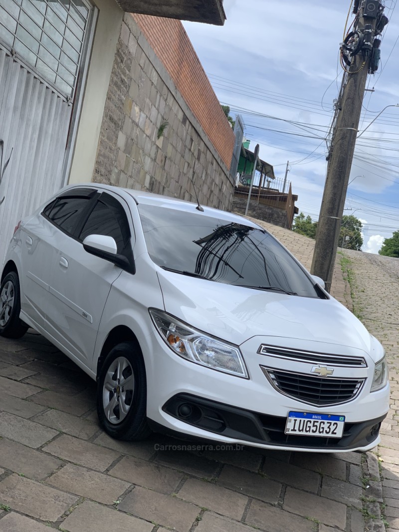 ONIX 1.0 LT 12V FLEX 4P MANUAL - 2013 - CAXIAS DO SUL