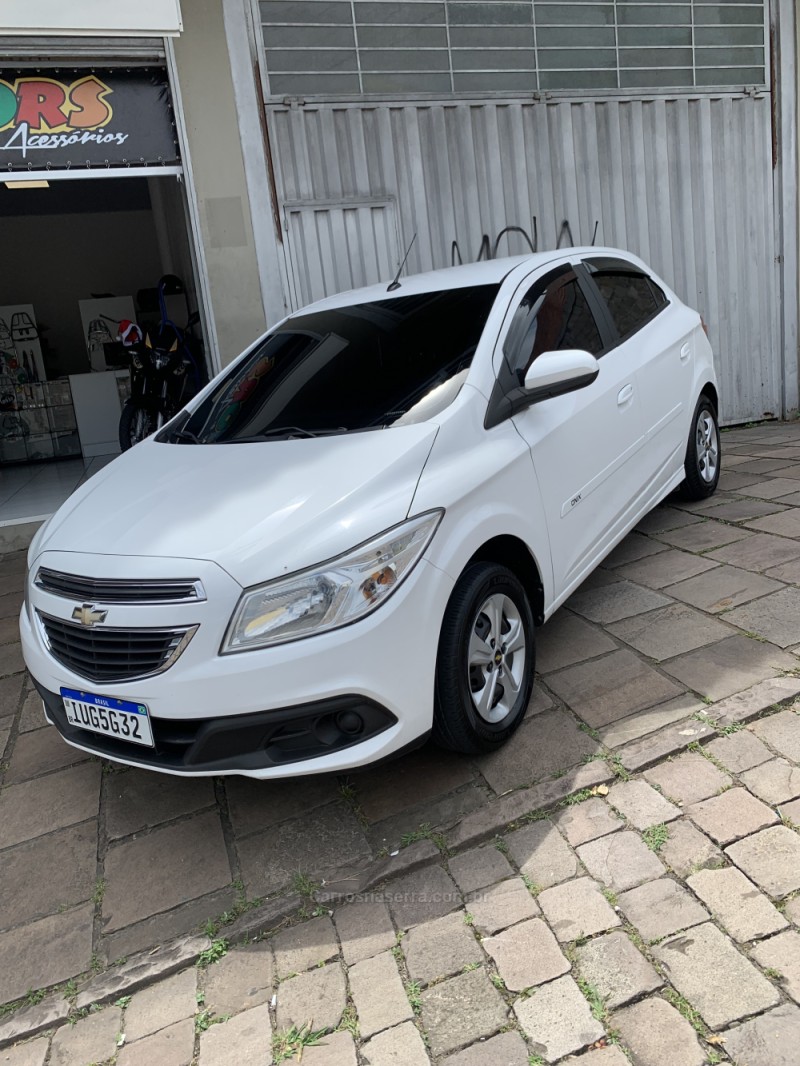 ONIX 1.0 LT 12V FLEX 4P MANUAL - 2013 - CAXIAS DO SUL