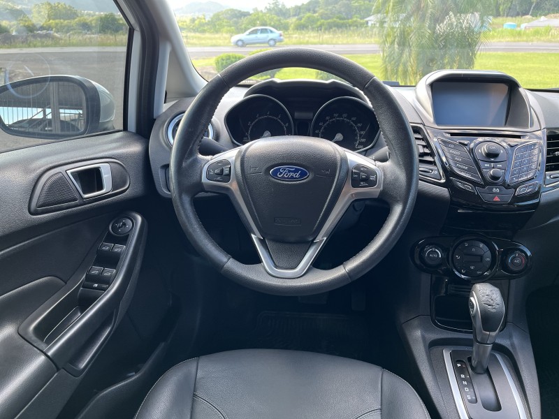 FIESTA 1.6 TITANIUM HATCH 16V FLEX 4P AUTOMÁTICO - 2017 - BOM PRINCíPIO
