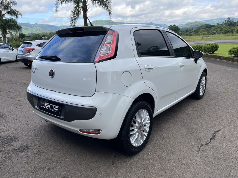PUNTO 1.6 ESSENCE 16V FLEX 4P AUTOMATIZADO - 2013 - BOM PRINCíPIO