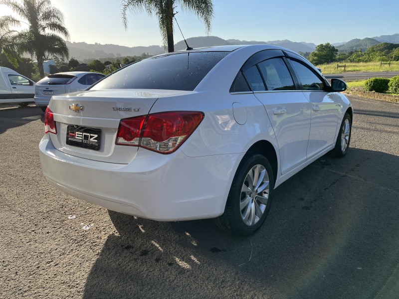 CRUZE 1.8 LT 16V FLEX 4P AUTOMÁTICO - 2016 - BOM PRINCíPIO