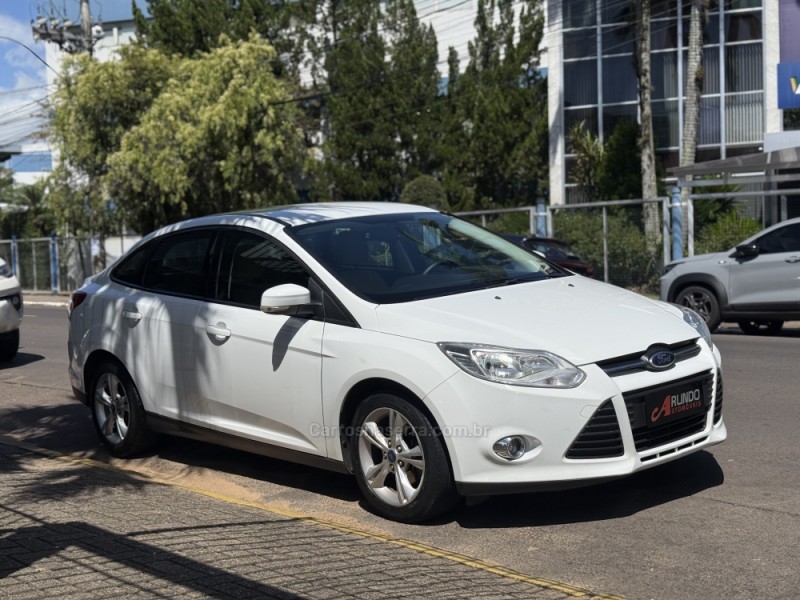 FOCUS 2.0 SE SEDAN 16V FLEX 4P AUTOMÁTICO
