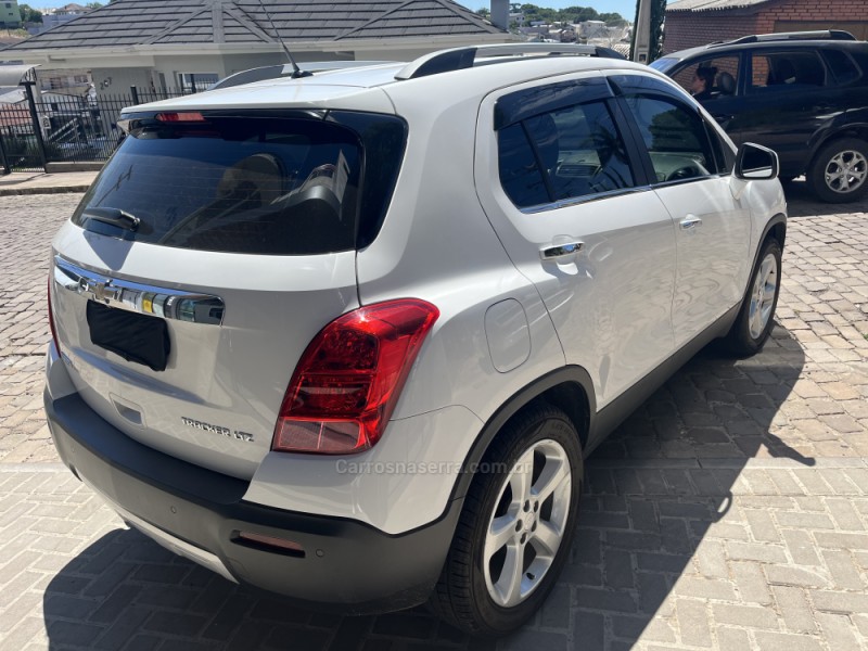 TRACKER 1.8 MPFI LTZ 4X2 16V FLEX 4P AUTOMÁTICO - 2016 - VERANóPOLIS