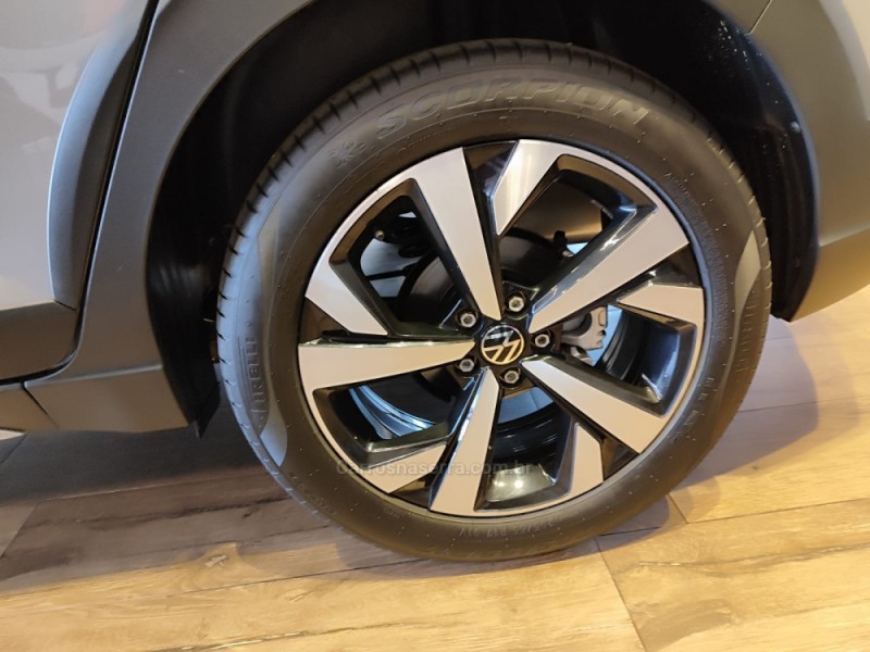 NIVUS 1.0 TSI HIGHLINE FLEX 4P AUTOMÁTICO - 2024 - ERECHIM