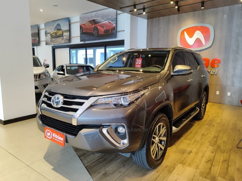 HILUX SW4 2.8 SRX 4X4 16V TURBO INTERCOOLER DIESEL 4P AUTOMÁTICO - 2020 - ERECHIM