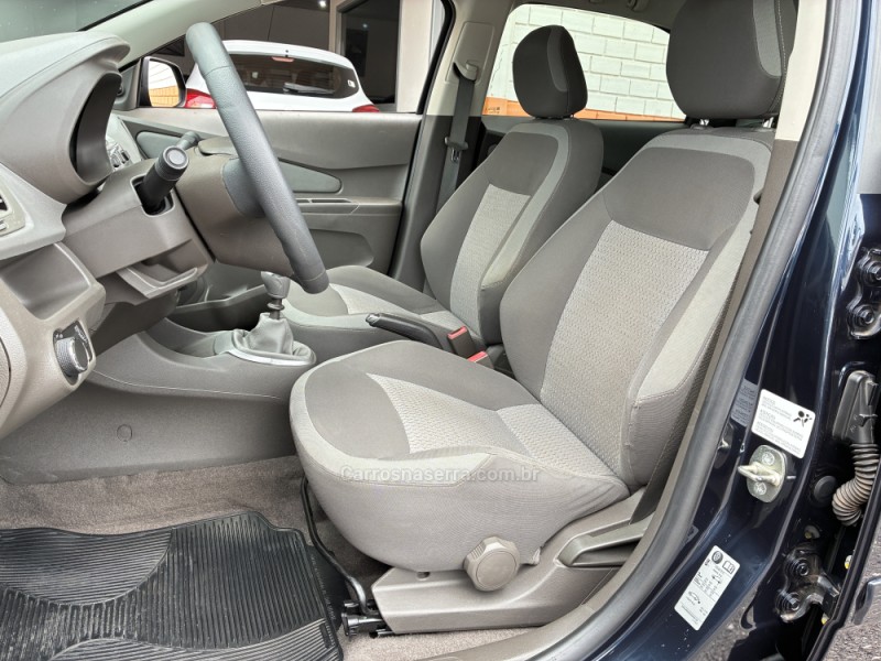 COBALT 1.4 MPFI LT 8V FLEX 4P MANUAL - 2012 - VENâNCIO AIRES