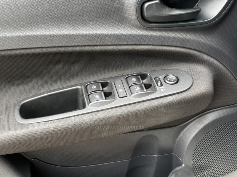 UNO 1.0 DRIVE 6V FLEX 4P MANUAL - 2018 - VENâNCIO AIRES