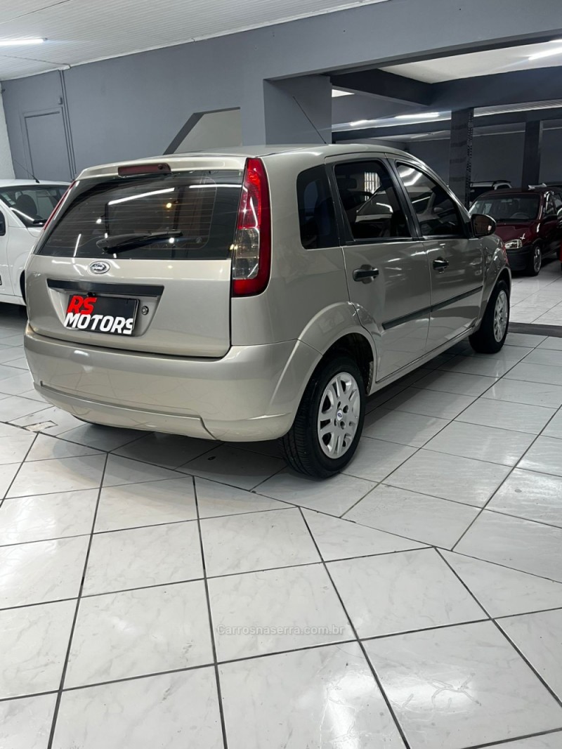FIESTA 1.0 MPI CLASS 8V FLEX 4P MANUAL - 2008 - CAXIAS DO SUL