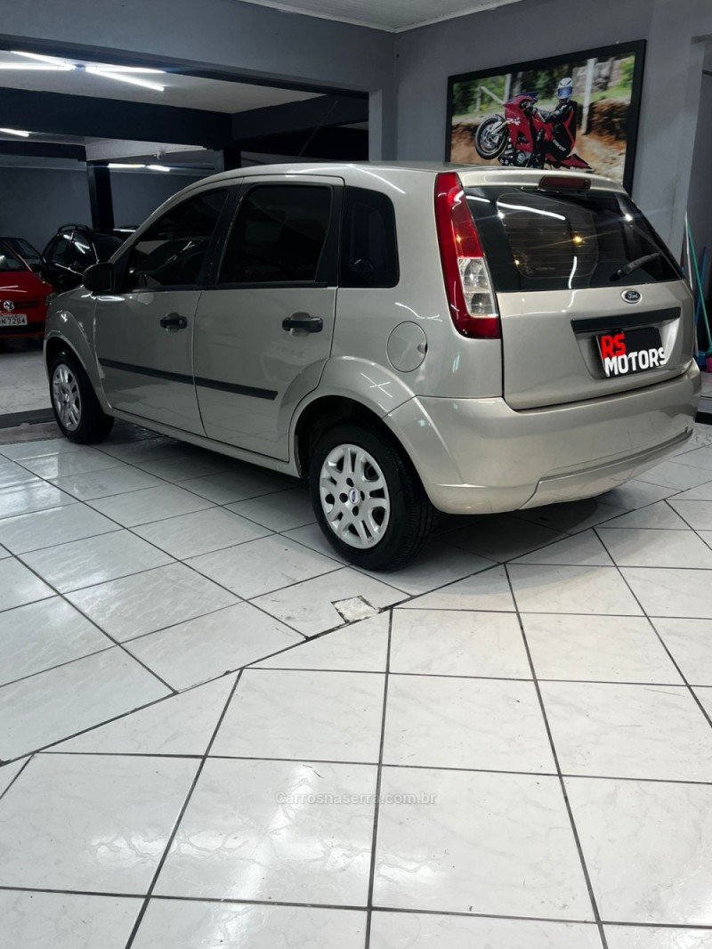 FIESTA 1.0 MPI CLASS 8V FLEX 4P MANUAL - 2008 - CAXIAS DO SUL