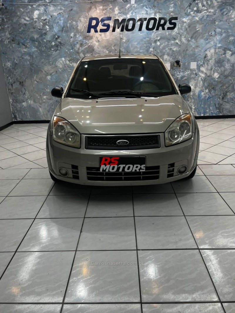 FIESTA 1.0 MPI CLASS 8V FLEX 4P MANUAL - 2008 - CAXIAS DO SUL