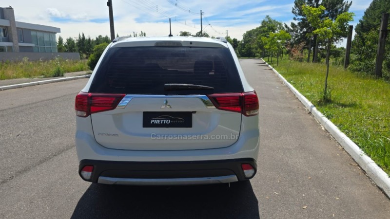 OUTLANDER 2.0 16V GASOLINA 4P AUTOMÁTICO - 2016 - BENTO GONçALVES