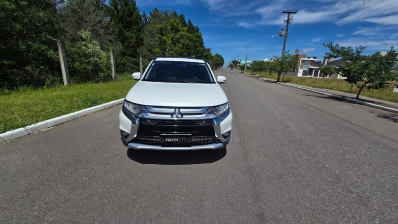 OUTLANDER 2.0 16V GASOLINA 4P AUTOMÁTICO - 2016 - BENTO GONçALVES