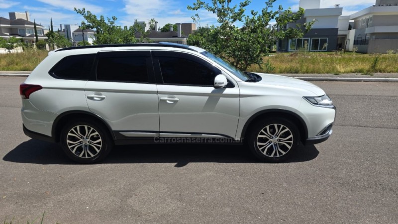 OUTLANDER 2.0 16V GASOLINA 4P AUTOMÁTICO - 2016 - BENTO GONçALVES