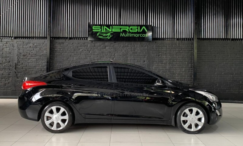 ELANTRA 1.8 GLS 16V GASOLINA 4P AUTOMÁTICO - 2013 - CAXIAS DO SUL