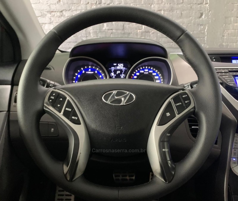 ELANTRA 1.8 GLS 16V GASOLINA 4P AUTOMÁTICO - 2013 - CAXIAS DO SUL