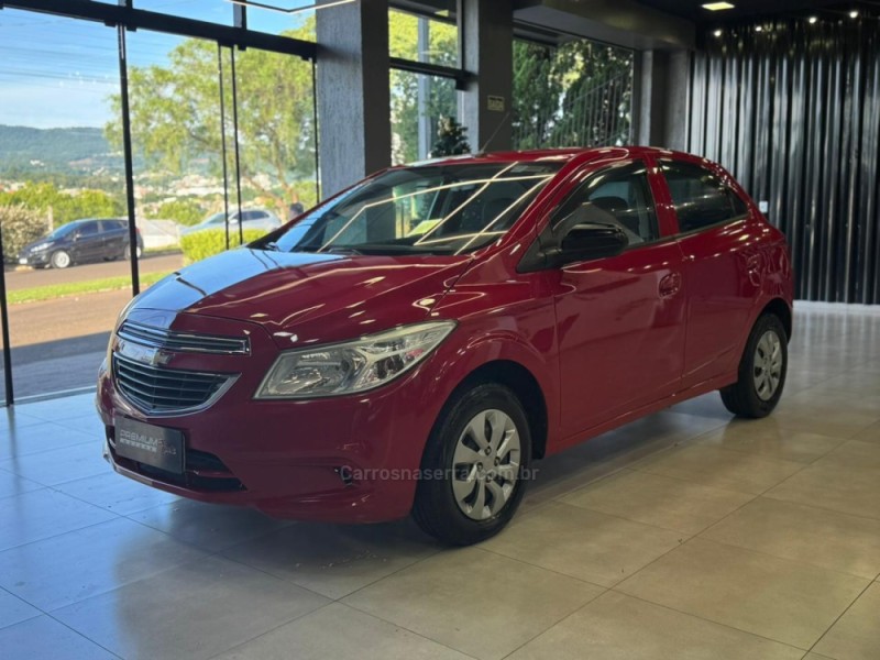 ONIX 1.0 MPFI LT 8V FLEX 4P MANUAL - 2015 - DOIS IRMãOS