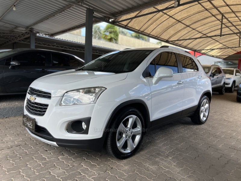 tracker 1.8 mpfi ltz 4x2 16v flex 4p automatico 2016 bom principio