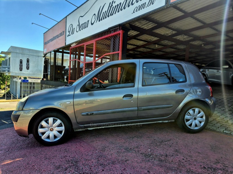 CLIO 1.0 EXPRESSION 8V GASOLINA 4P MANUAL - 2005 - FARROUPILHA