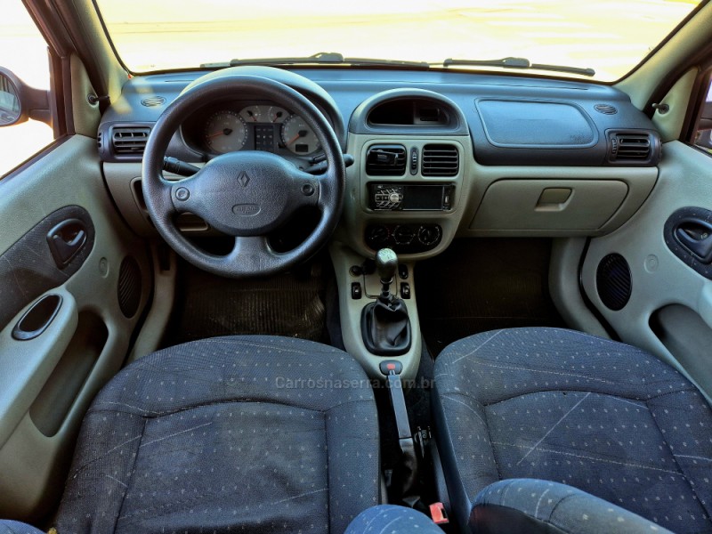 CLIO 1.0 EXPRESSION 8V GASOLINA 4P MANUAL - 2005 - FARROUPILHA