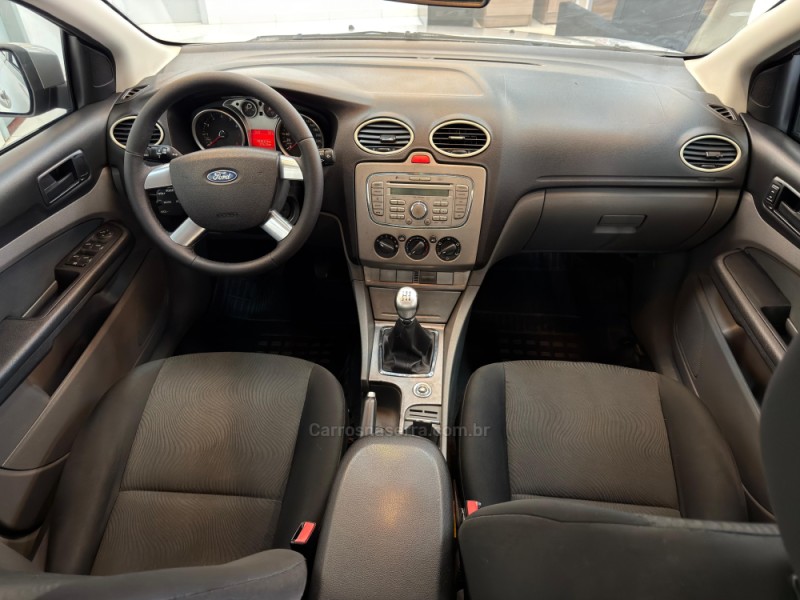 FOCUS 2.0 GLX SEDAN 16V FLEX 4P MANUAL - 2012 - BOM RETIRO DO SUL