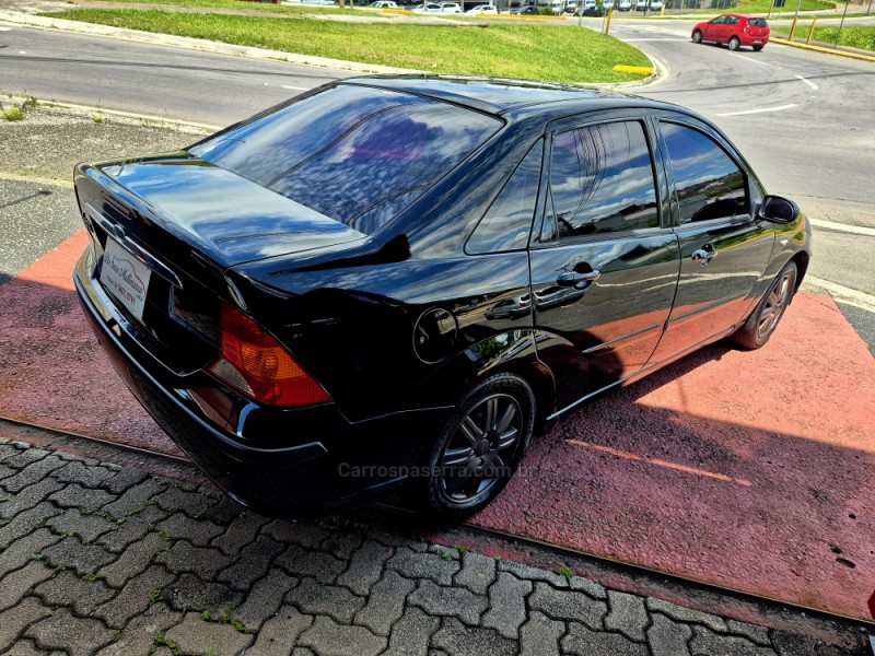 FOCUS 1.6 GLX SEDAN 8V GASOLINA 4P MANUAL - 2004 - FARROUPILHA