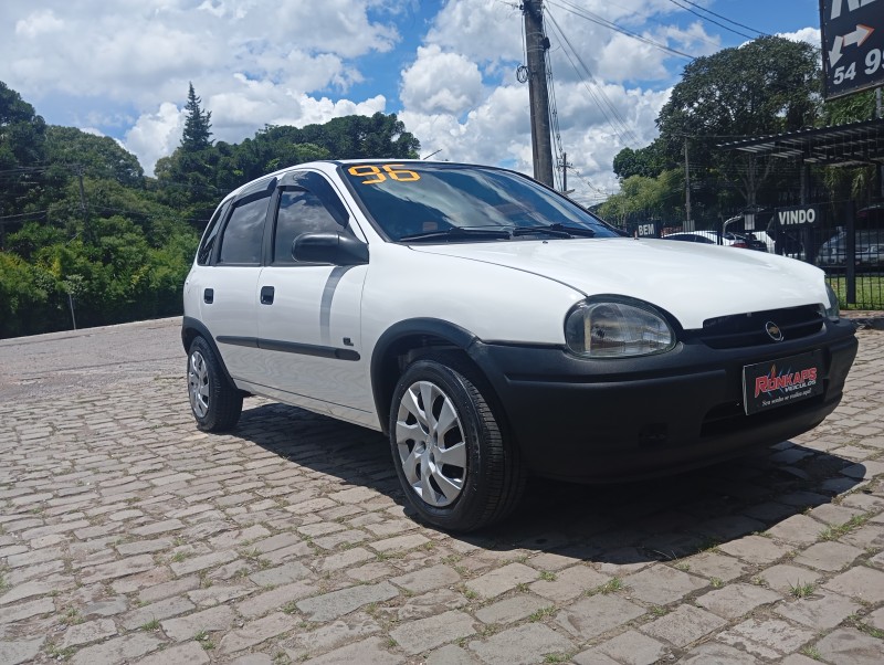 CORSA 1.6 MPFI GL 8V GASOLINA 4P MANUAL - 1996 - CAXIAS DO SUL
