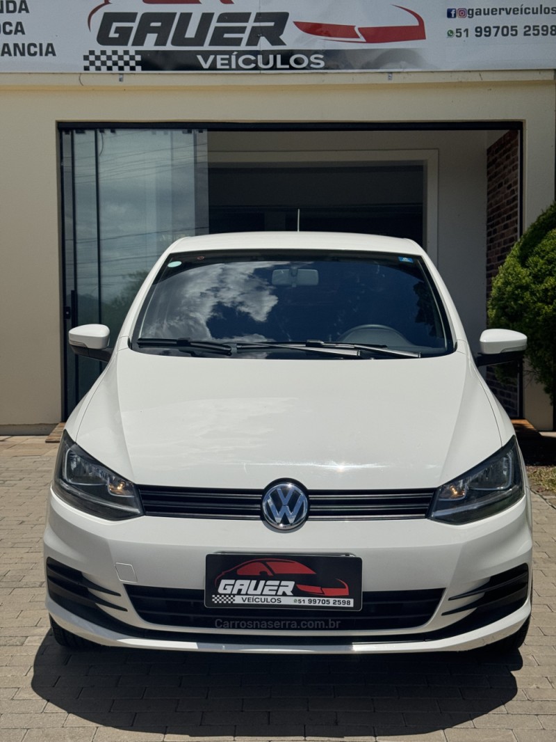 FOX 1.0 MI TRENDLINE 8V FLEX 4P MANUAL - 2015 - ENCANTADO