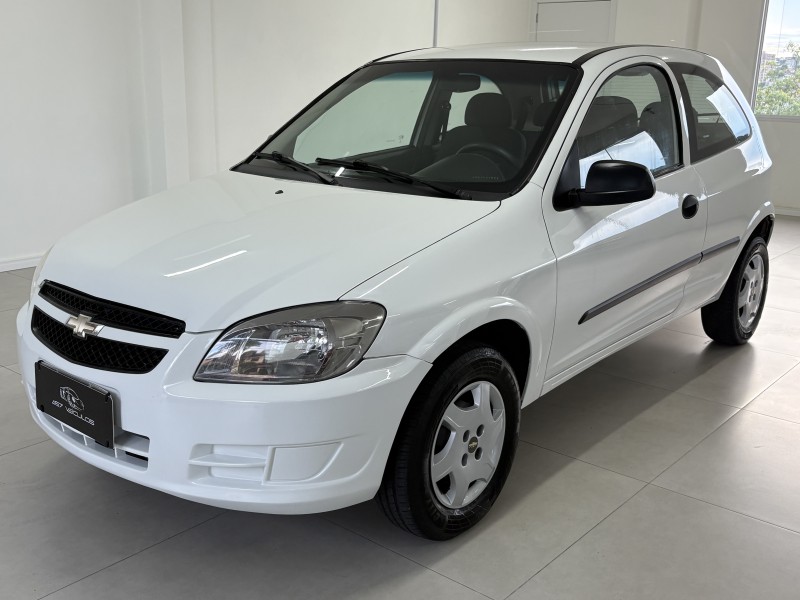 CELTA 1.0 MPFI LS 8V FLEX 2P MANUAL - 2013 - BENTO GONçALVES