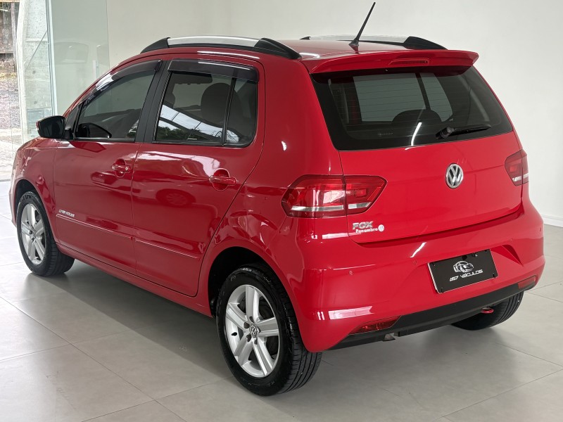 FOX 1.0 MPI COMFORTLINE 12V FLEX 4P MANUAL - 2017 - BENTO GONçALVES