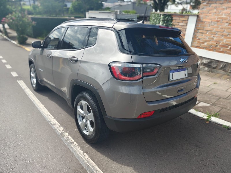 COMPASS 2.0 SPORT 4X2 16V GASOLINA 4P AUTOMÁTICO - 2017 - FARROUPILHA