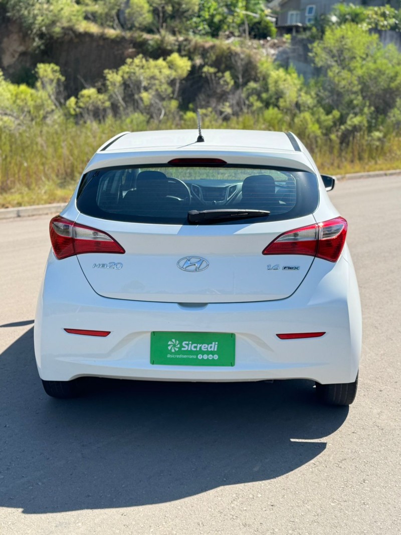 HB20 1.6 COMFORT 16V FLEX 4P MANUAL - 2015 - BENTO GONçALVES