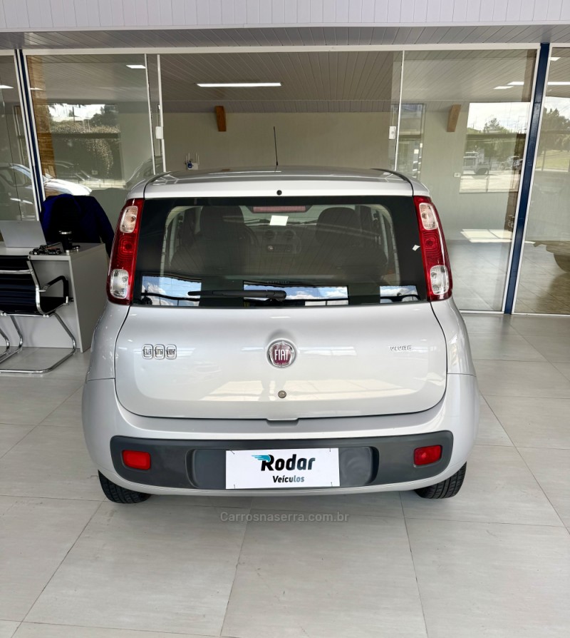 UNO 1.0 EVO VIVACE 8V FLEX 4P MANUAL - 2014 - VILA FLORES