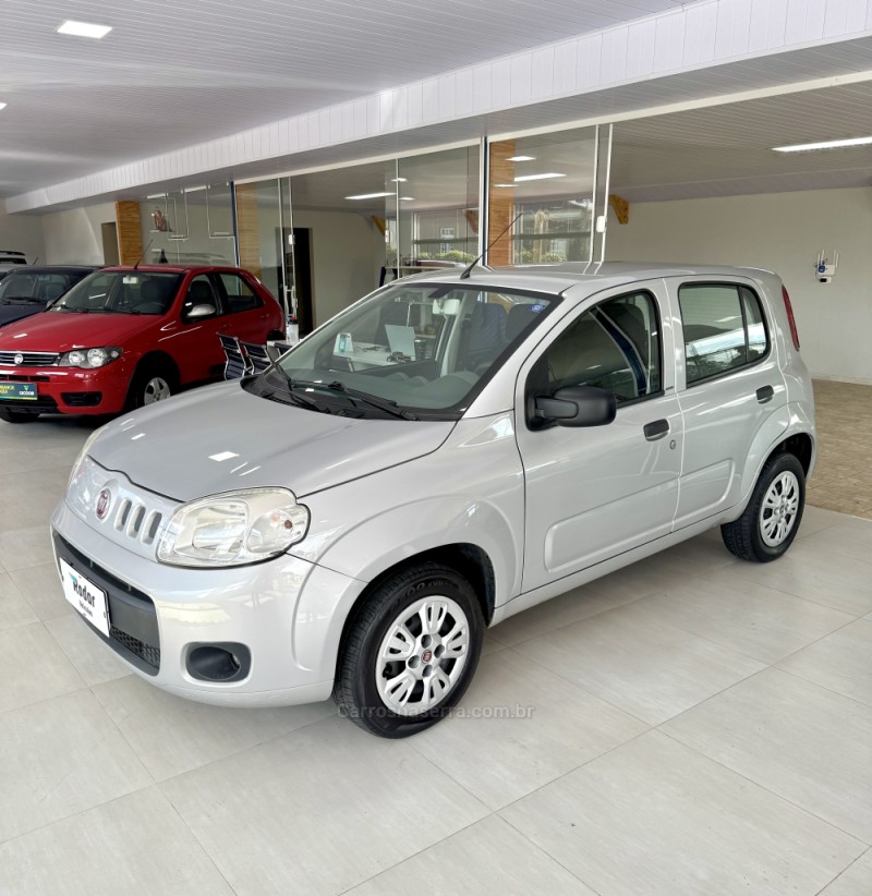 UNO 1.0 EVO VIVACE 8V FLEX 4P MANUAL - 2014 - VILA FLORES