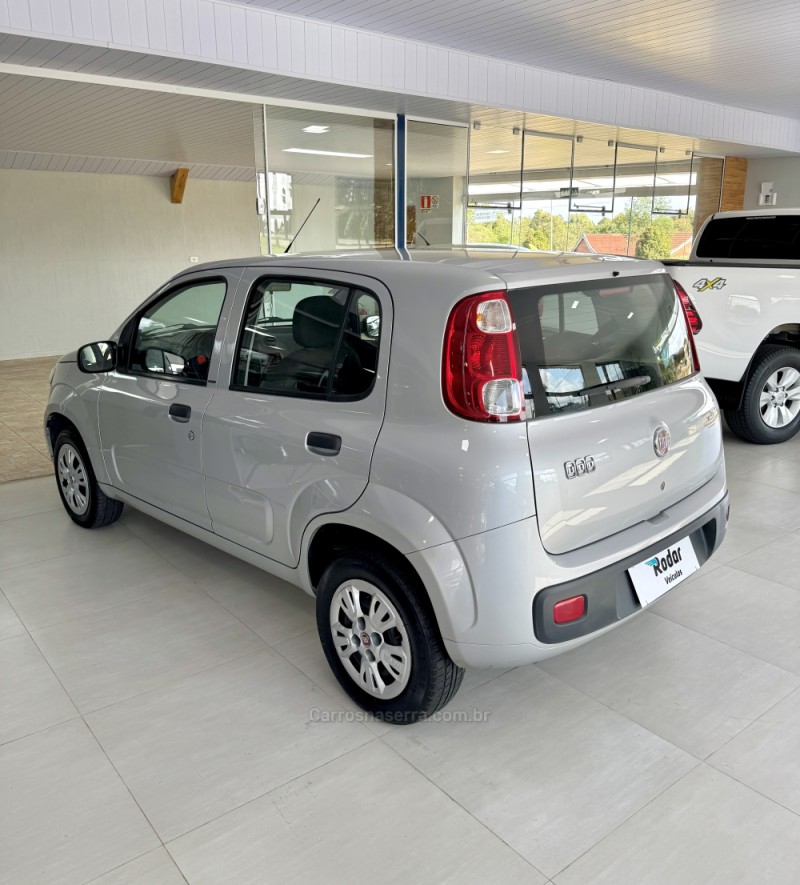 UNO 1.0 EVO VIVACE 8V FLEX 4P MANUAL - 2014 - VILA FLORES